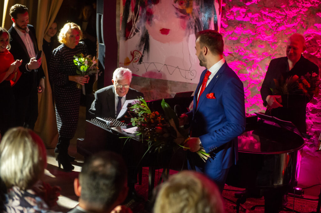 Autors: Aivars Liepiņš