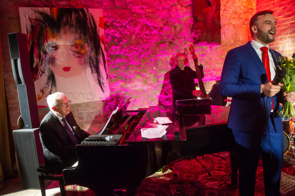 Autors: Aivars Liepiņš