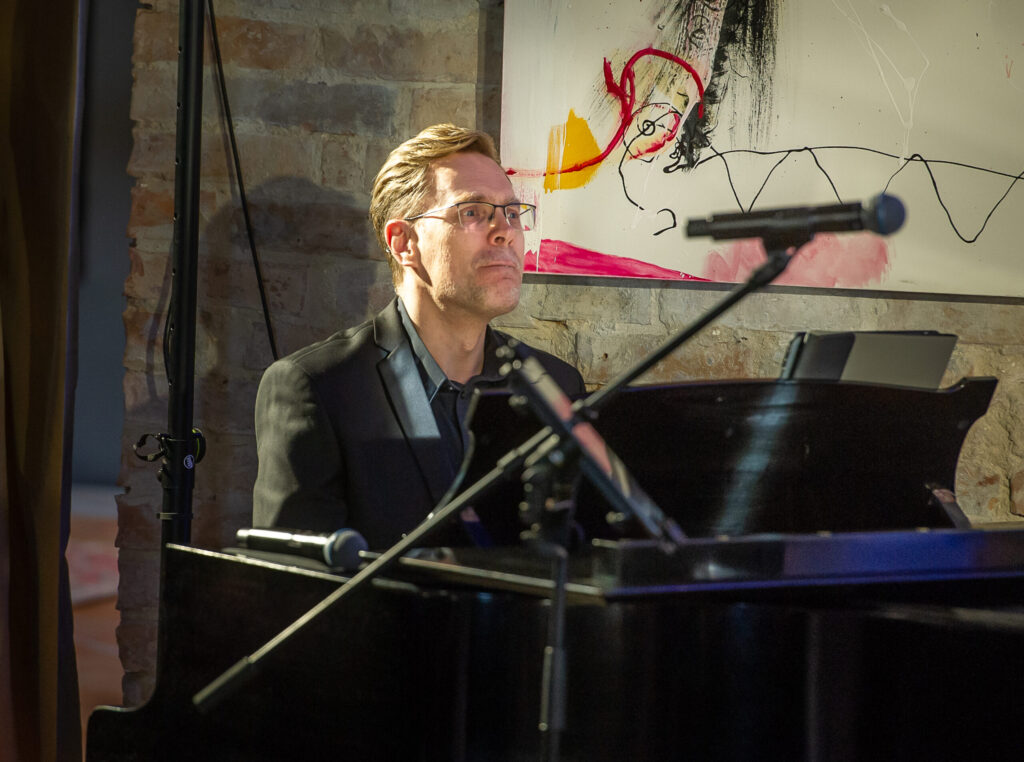 Autors: Aivars Liepiņš