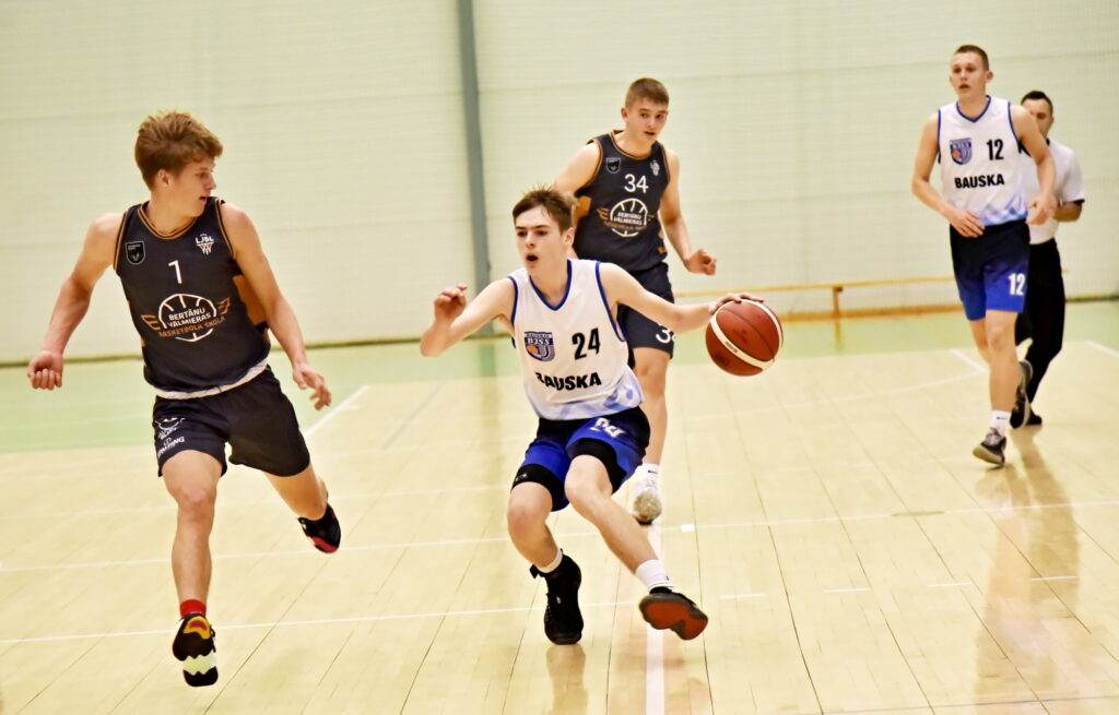 Autors: Uldis Varnevičs