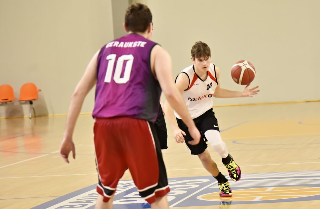 Autors: Uldis Varnevičs