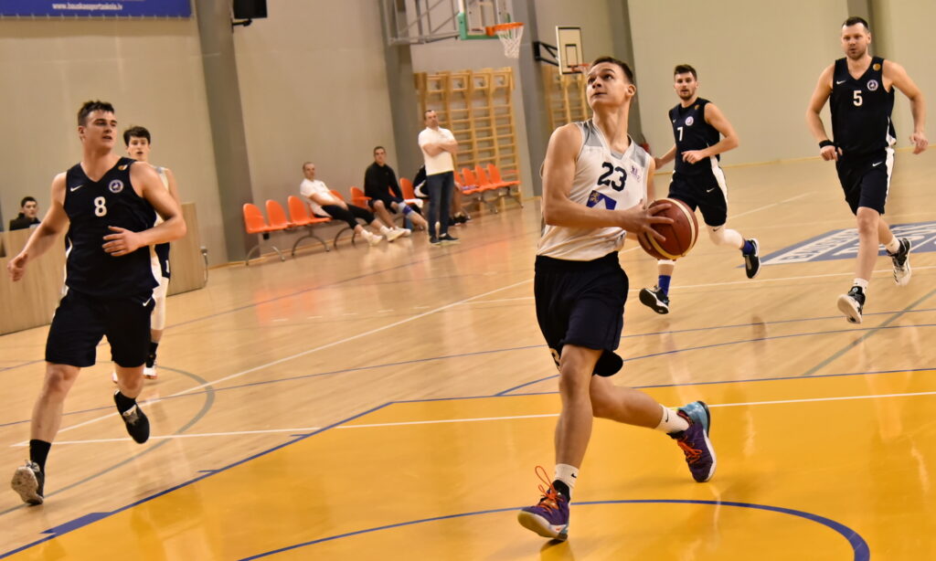 Autors:  Uldis Varnevičs