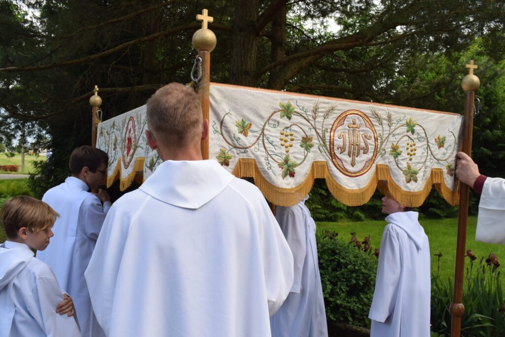 Autors: www.bauskasdzive.lv