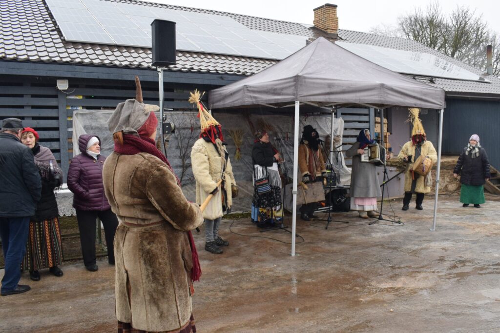 Autors: www.bauskasdzive.lv