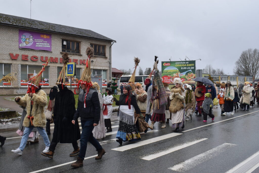 Autors: www.bauskasdzive.lv