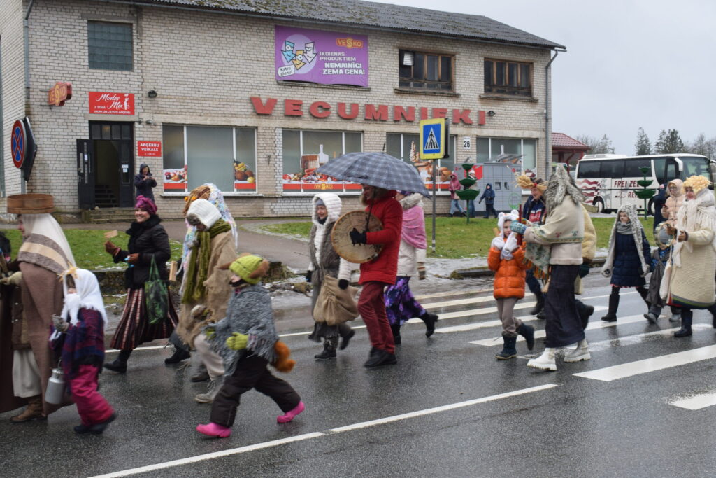 Autors: www.bauskasdzive.lv