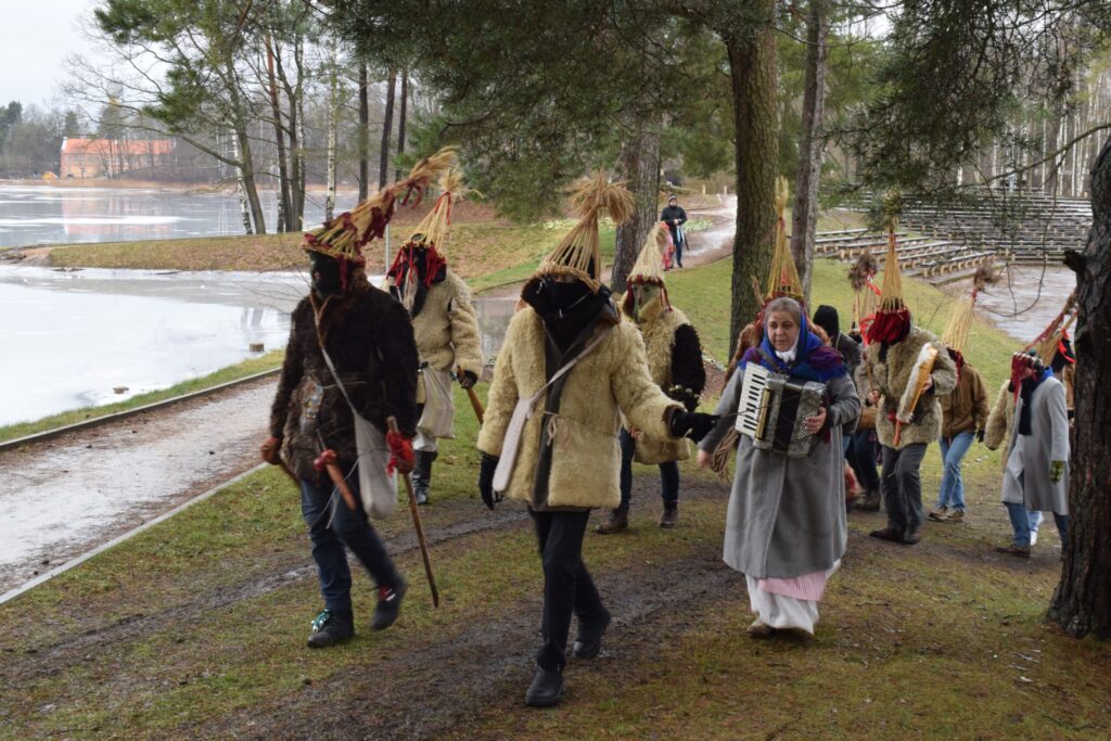 Autors: www.bauskasdzive.lv