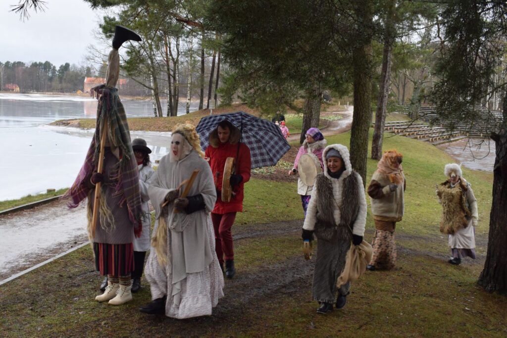 Autors: www.bauskasdzive.lv