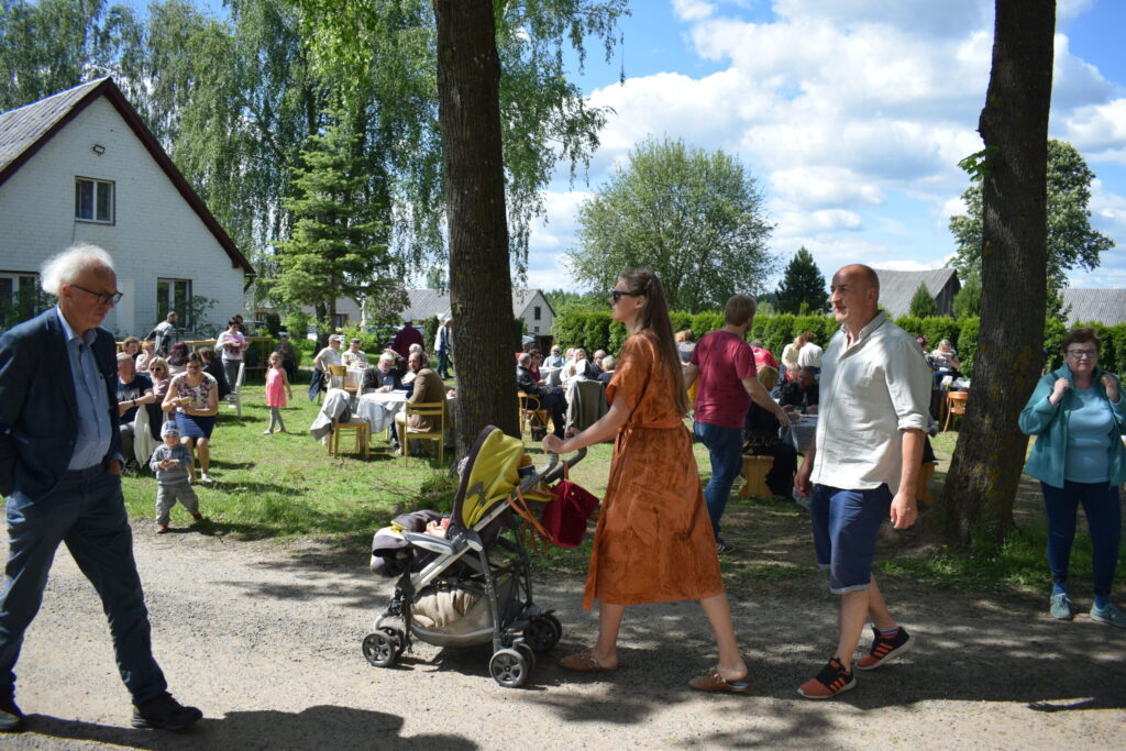 Autors: www.bauskasdzive.lv