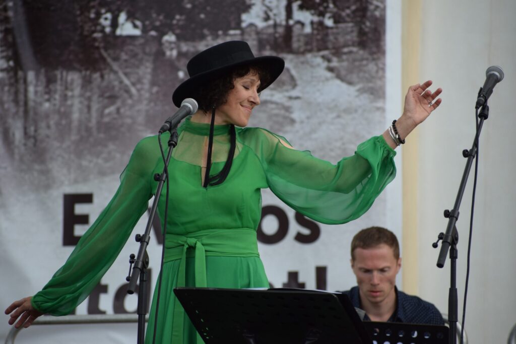 Autors: www.bauskasdzive.lv