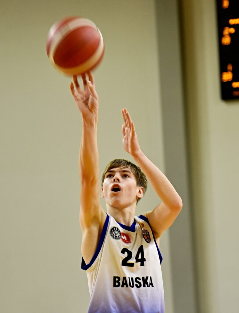 Autors: Uldis Varnevičs