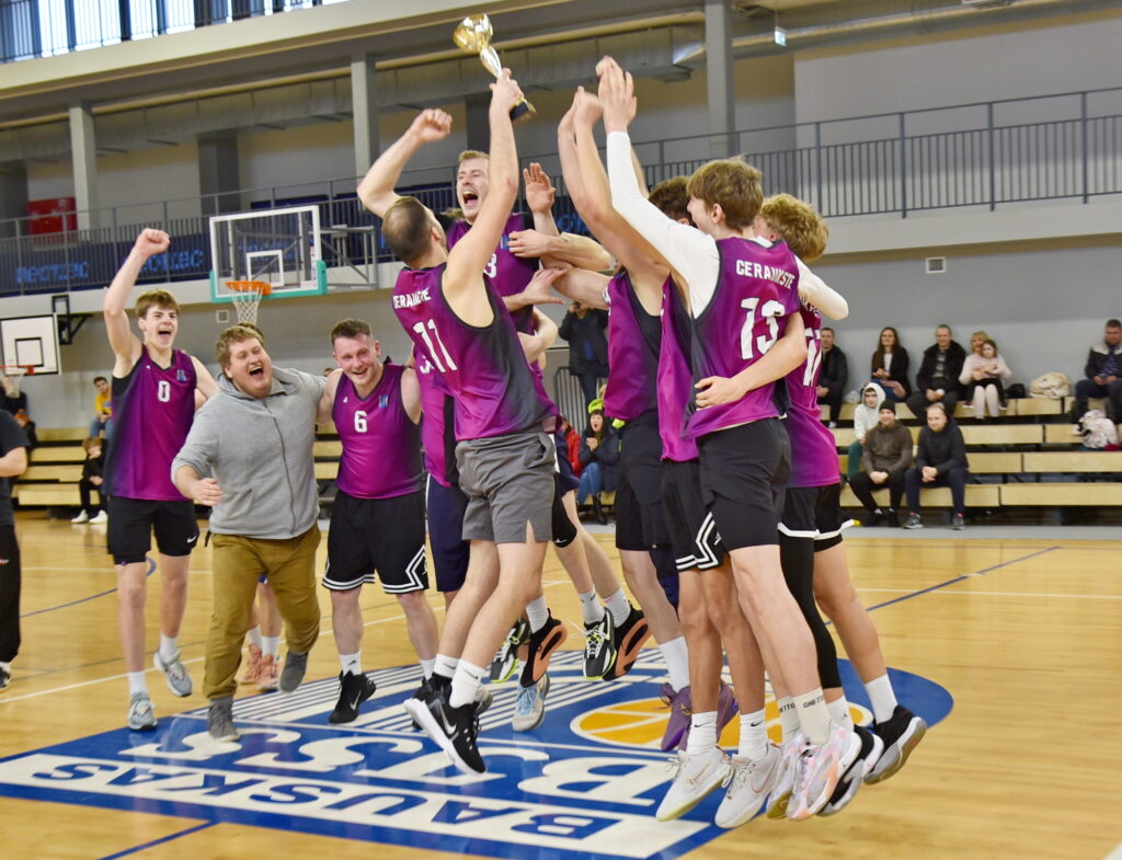 Autors: Uldis Varnevičs