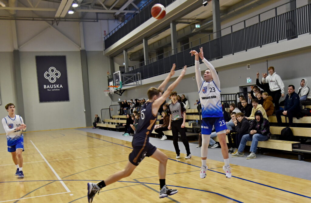 Autors: Uldis Varnevičs 