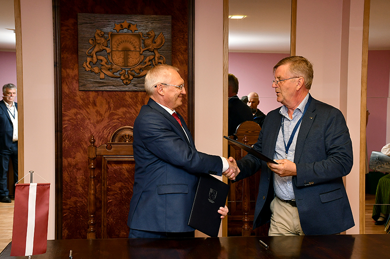 Autors: Ivars Bogdanovs