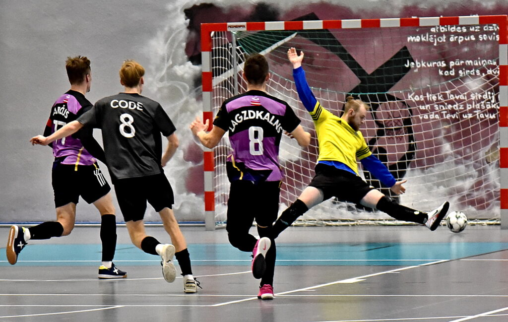 Autors: Uldis Varnevičs