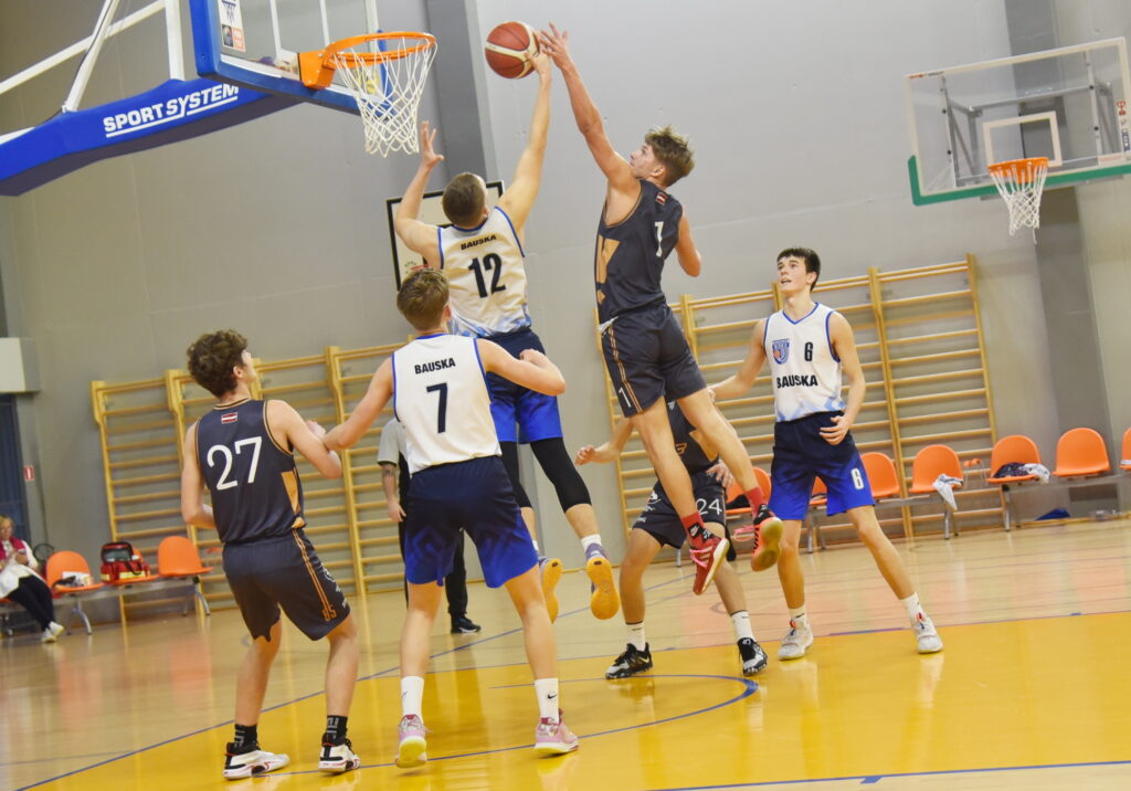 Autors: Uldis Varnevičs 