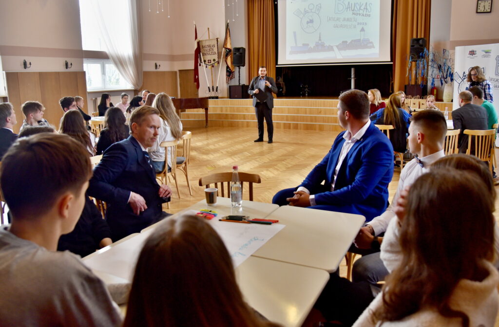 Autors: Uldis Varnevičs