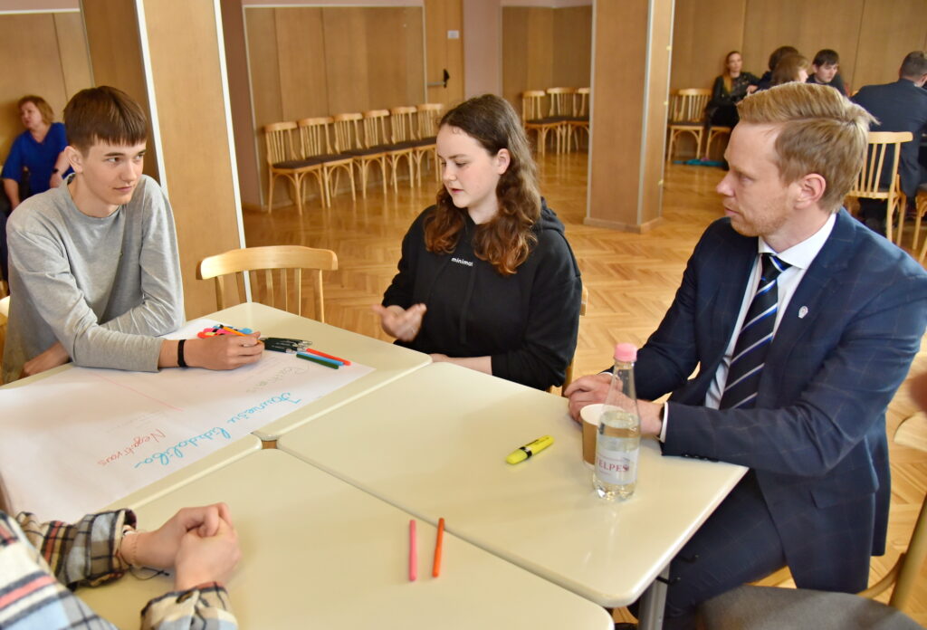 Autors: Uldis Varnevičs