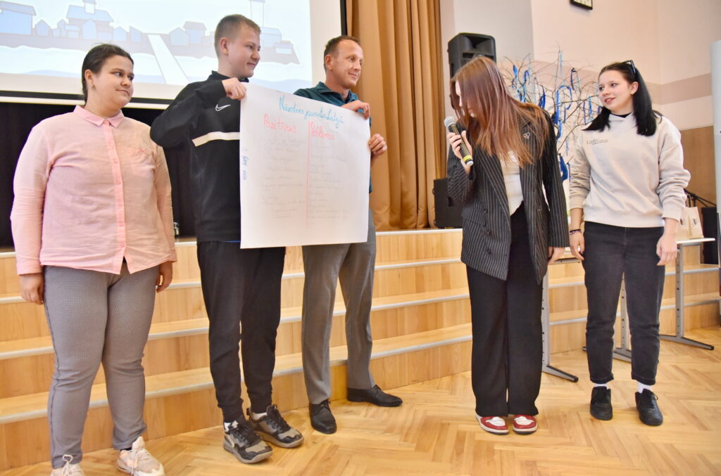 Autors: Uldis Varnevičs