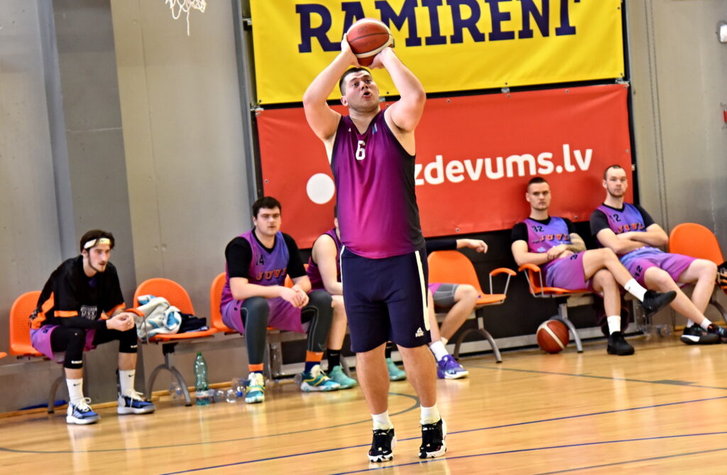 Autors: Uldis Varnevičs