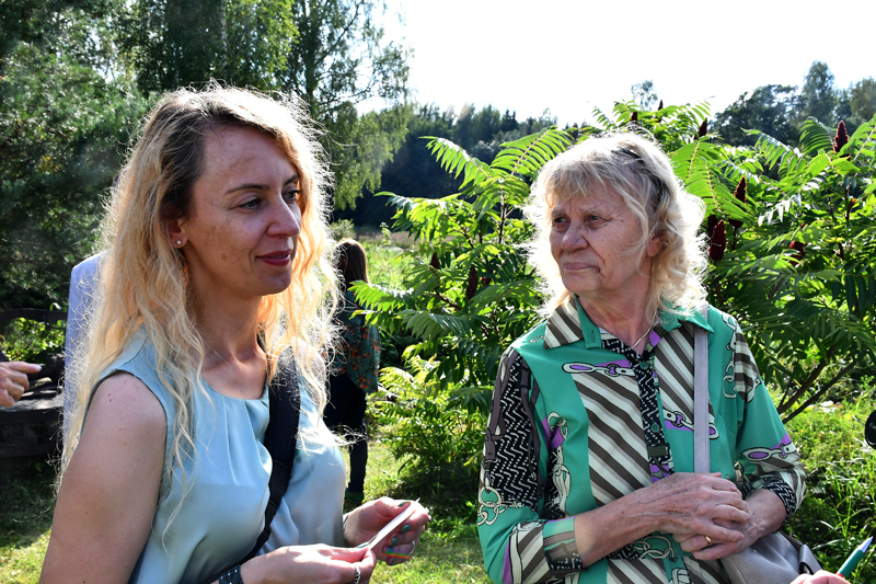 Divas tulkotājas - Laura Laurušaite un Dzintra Elga Irbīte. 
Autors: Ivars Bogdanovs