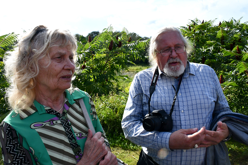 Literāti no Jonišķiem - Dzintra Elga Irbīte un dzejnieks Jons Ivanausks.
Autors: Ivars Bogdanovs