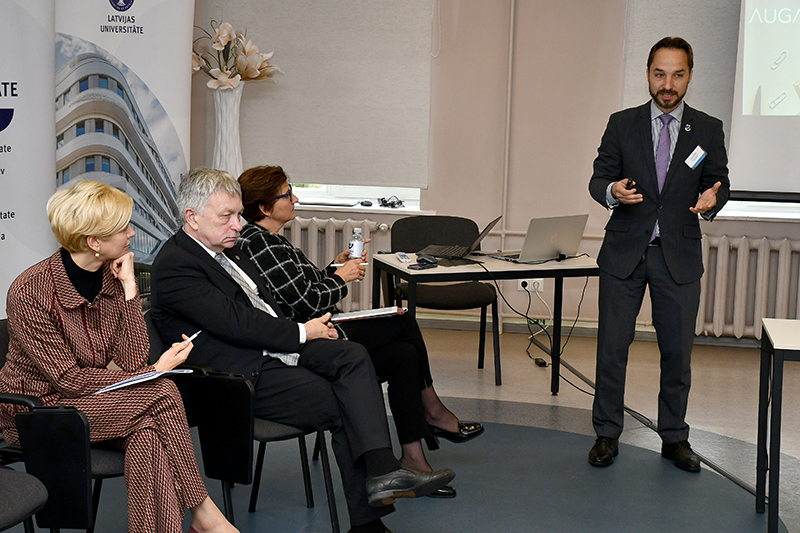 Autors: Ivars Bogdanovs