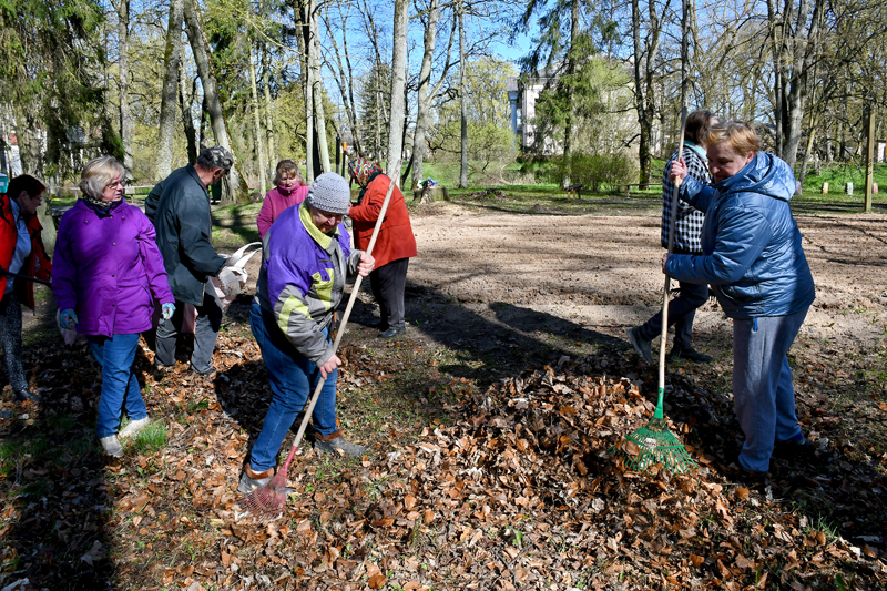Darbs rit Svitenes parkā.
Autors: Ivars Bogdanovs