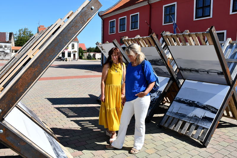 Autors: IVARS BOGDANOVS