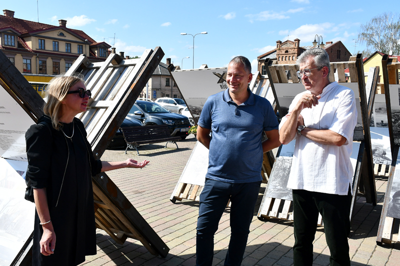 Autors: IVARS BOGDANOVS