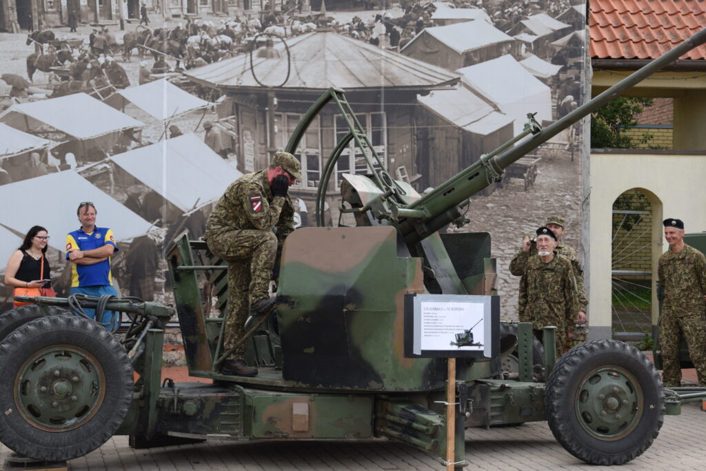 Autors: Māris Krūmiņš