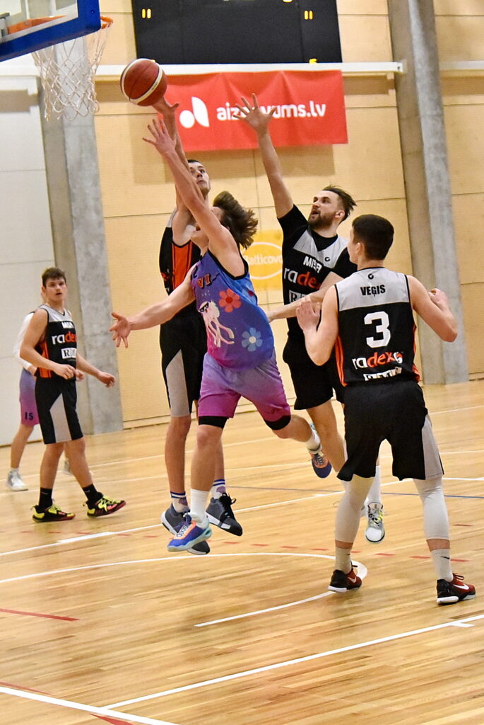 Autors: Uldis Varnevičs