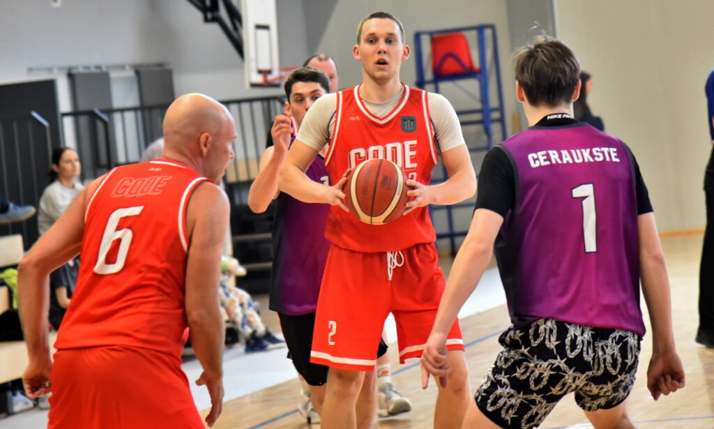 Autors: Uldis Varnevičs