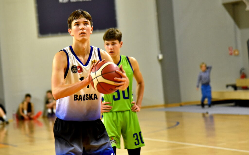 Autors: Uldis Varnevičs