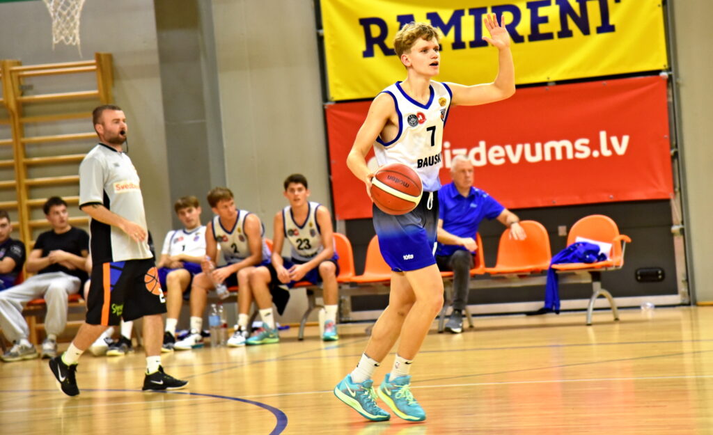 Autors: Uldis Varnevičs