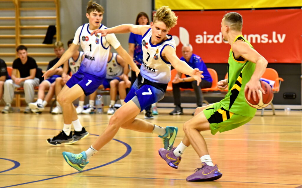 Autors: Uldis Varnevičs