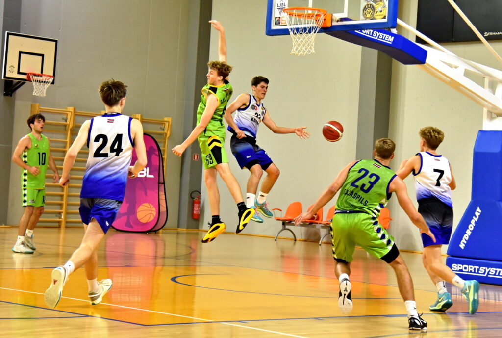 Autors: Uldis Varnevičs