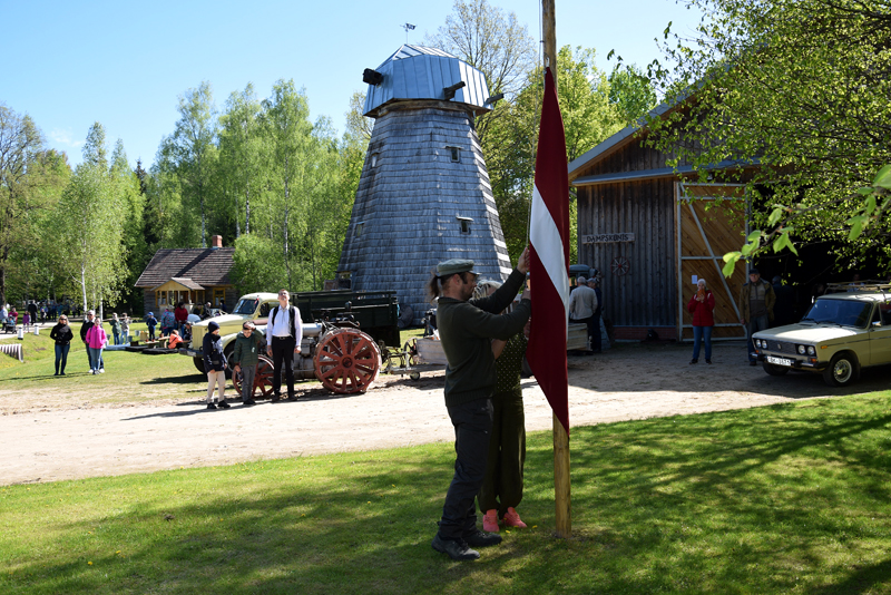 Autors: Māris Krūmiņš