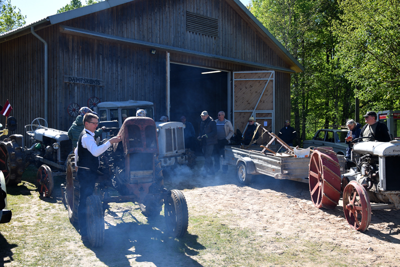 Autors: Māris Krūmiņš