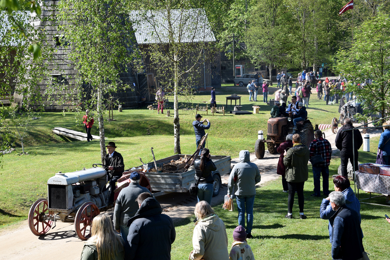 Autors: Māris Krūmiņš