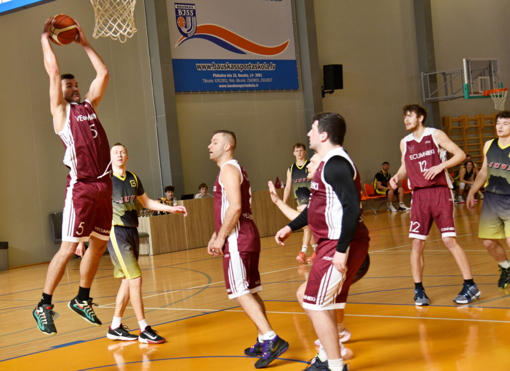 Autors: Uldis Varnevičs