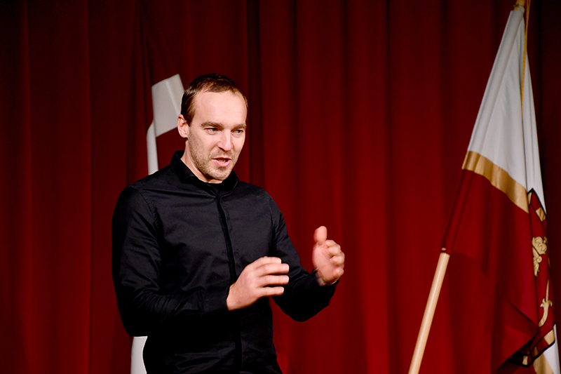 Autors: Ivars Bogdanovs