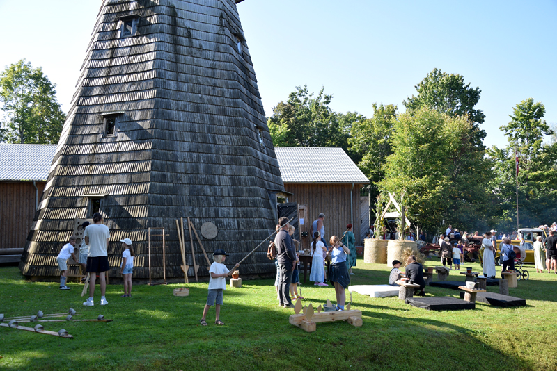 Autors: Māris Krūmiņš