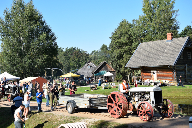 Autors: Māris Krūmiņš