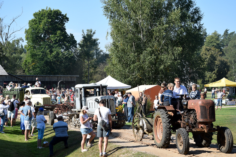 Autors: Māris Krūmiņš