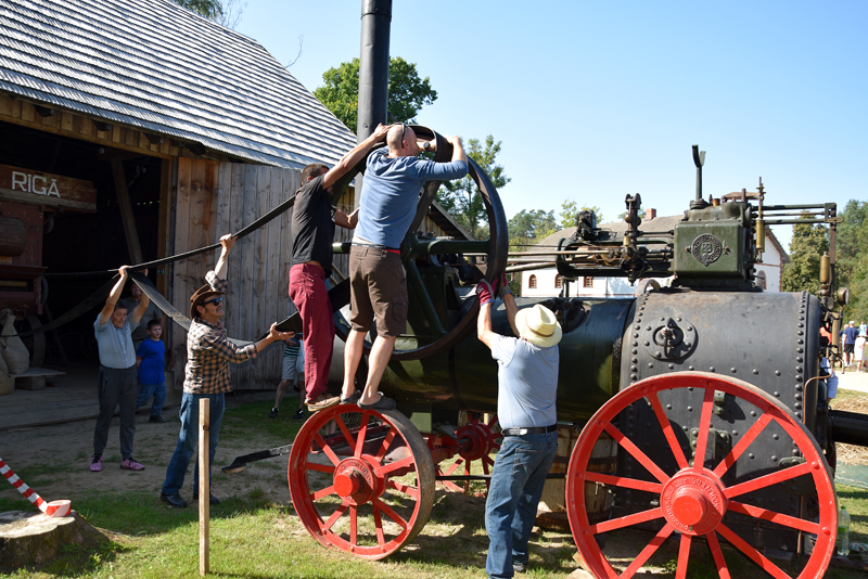 Autors: Māris Krūmiņš