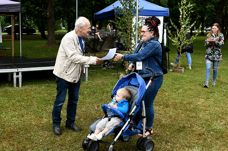 Bauskas Tautas teātra režisore Diāna Freiberga-Pastare saņēma galveno balvu par veiksmīgāko scenogrāfiju izrādei.
Autors: Ivars Bogdanovs