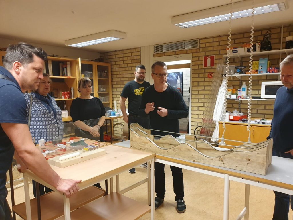 Autors: No Bauskas Valsts ģimnāzijas projekta albuma.