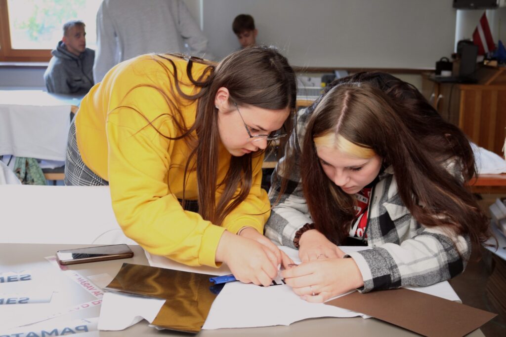 Aluksniesiem.lv raksta attēla aizvietotājs