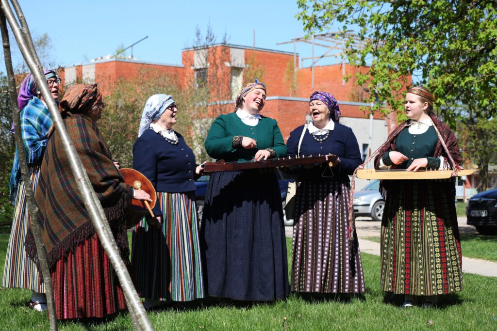 Aluksniesiem.lv raksta attēla aizvietotājs